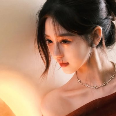 搭秋千的人